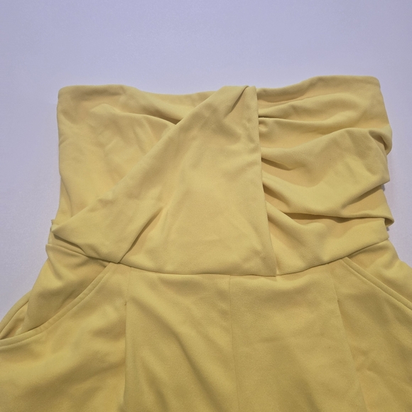 Great Jones Yellow Strapless Romper Strapless Straight neckline Size M - Picture 4 of 15